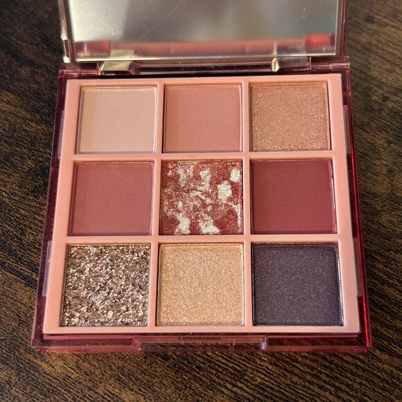 NIB Farmasi Oasis Collection Rose Dune Eyeshadow Palette Limited Pink Rose Mauve - Picture 5 of 8